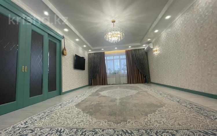 4-бөлмелі пәтер · 195 м² · 5/9 қабат, Алтын орда ш/а., тауелсиздик, бағасы: 79.9 млн ₸ в Актобе, мкр. Алтын орда — фото 6