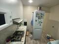 2-бөлмелі пәтер · 45 м² · 2/5 қабат, Пришахтинск, 23й микрорайон 8 — халык банк, бағасы: 15 млн ₸ в Караганде, Алихана Бокейханова р-н — фото 2