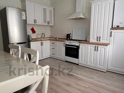3-комнатная квартира · 90 м² · 1/5 этаж, мкр. Алтын орда, ​Батыс 2 микрорайон 5д за 300 000 ₸ в Актобе