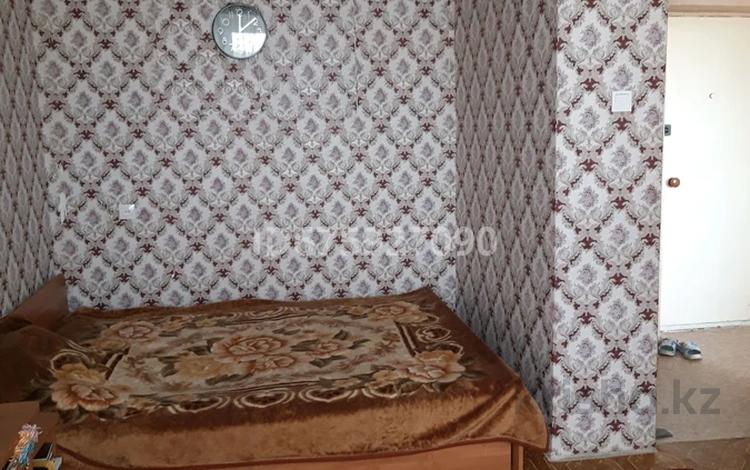 1-бөлмелі пәтер · 30 м² · 5/5 қабат, мкр Михайловка , Осевая, бағасы: 6.5 млн ₸ в Караганде, Казыбек би р-н — фото 10