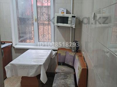 1-бөлмелі пәтер · 36 м² · 1/5 қабат, мкр Аксай-2 62, бағасы: 200 000 ₸ в Алматы, Ауэзовский р-н