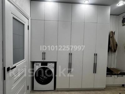1-бөлмелі пәтер · 40 м² · 3/9 қабат, Б. Момышулы 4 — пересечение Таульсыздык, бағасы: 27 млн ₸ в Астане, Алматы р-н