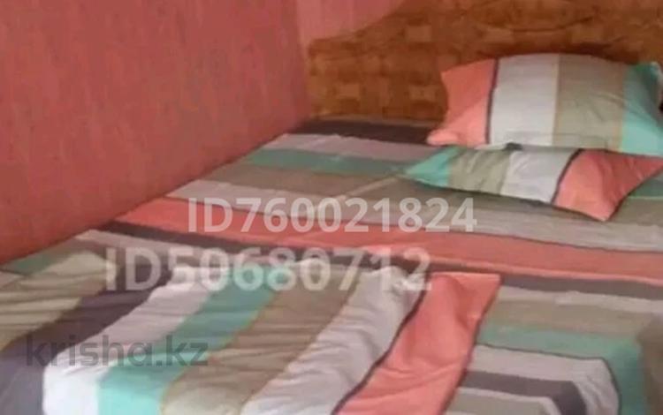 1-комнатная квартира · 35 м² · 1/5 этаж, Курмангазы — Школьник за 2 000 ₸ в Уральске, мкр Школьник — фото 2