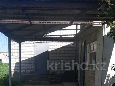 Отдельный дом · 4 комнаты · 80 м² · 7.5 сот., СК Зеленстрой 15 — ЖМ Саяжай за 10 млн 〒 в Актобе