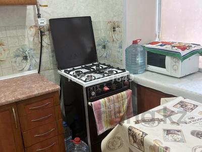 2-бөлмелі пәтер · 44 м² · 2/5 қабат, Момышулы 9 — Центральная аптека, бағасы: 180 000 ₸ в Семее