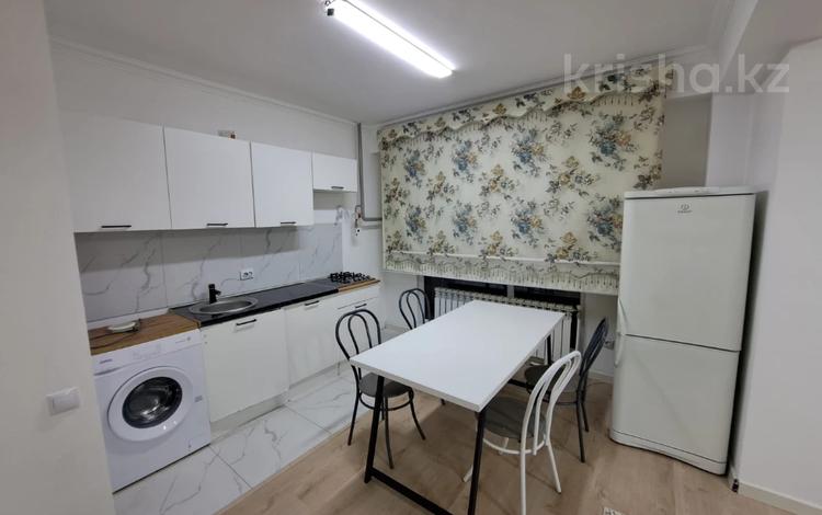 3-бөлмелі пәтер · 70 м² · 1/10 қабат, Шұғыла ш/а., бағасы: 38 млн ₸ в Алматы, Наурызбайский р-н — фото 2