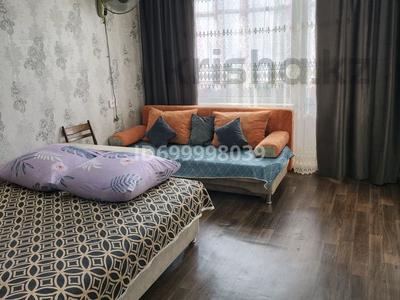 1-бөлмелі пәтер · 34 м² · 1/9 қабат, Бауыржана Момышулы 2 — Возле магазина Нива, бағасы: 8 000 ₸ в Аксу