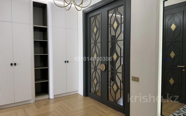 3-комнатная квартира · 98.8 м² · 10/12 этаж, Туран 39/2 за 116 млн ₸ в Астане, Нура р-н — фото 11