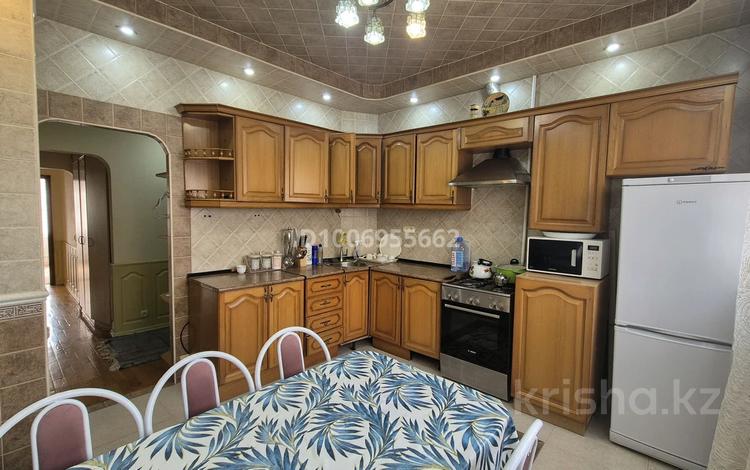 3-комнатная квартира · 74 м² · 3/9 этаж, мкр Жетысу-1 — Абая Момышулы за 370 000 ₸ в Алматы, Ауэзовский р-н — фото 2