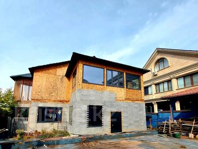 Отдельный дом · 7 комнат · 805 м² · 8 сот., мкр Коктобе, Найманбаева 35 за 200 млн 〒 в Алматы, Медеуский р-н
