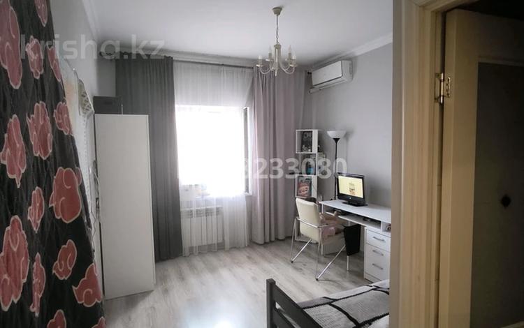 5-комнатная квартира · 200 м² · 1/3 этаж, Сатыбалды Дауымова 71/4 — Район парка отдыха за 67 млн 〒 в Уральске — фото 32