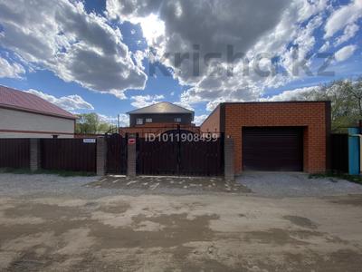 Отдельный дом · 7 комнат · 250 м² · 14 сот., С/к пенсионер 1 за 45 млн ₸ в Актобе, мкр. Курмыш