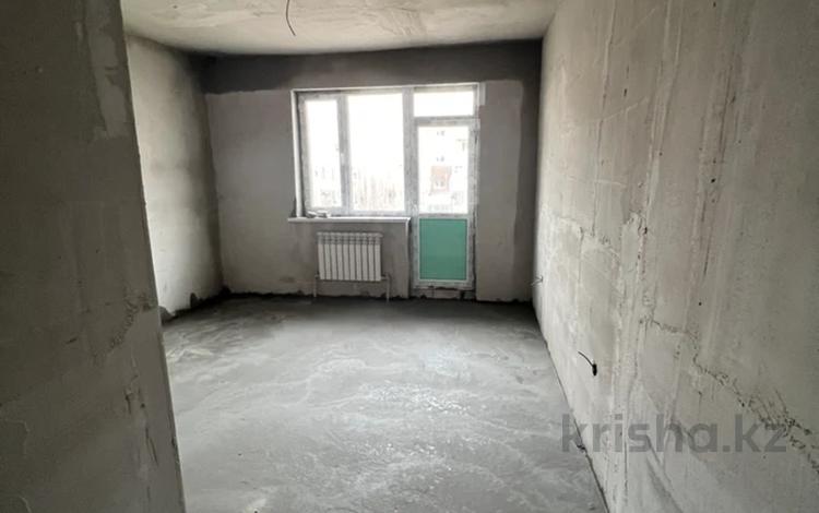 1-комнатная квартира, 36 м², 6/9 этаж, Бирлик мкр 15 за 11 млн 〒 в Талдыкоргане — фото 2