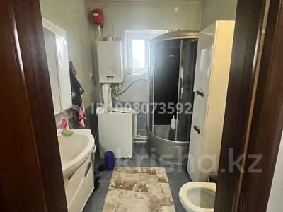 Отдельный дом · 3 комнаты · 120 м², Чингирлауская 126 — "Интертич" на проспекте Абая за 250 000 〒 в Аксае