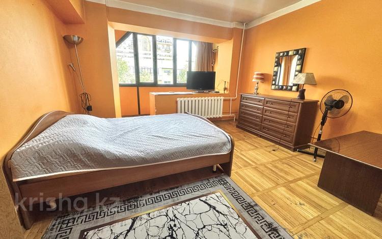 1-комнатная квартира · 41 м² · 5/5 этаж, Шевченко 41 — Назарбаева за 290 000 ₸ в Алматы, Медеуский р-н — фото 2