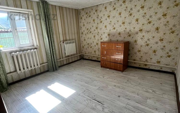 Отдельный дом · 3 комнаты · 85.6 м² · 6 сот., Ул.Восьмая — Понтонный мост за 7.5 млн 〒 в Усть-Каменогорске, Ахмирово — фото 5