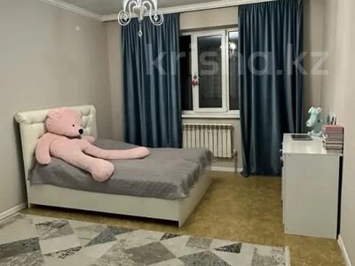 2-комнатная квартира · 48 м² · 3/17 этаж, Жандосова за 39 млн ₸ в Алматы, Ауэзовский р-н