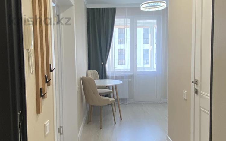 1-комнатная квартира · 35 м², Хусейн-бен-талал 41/1 за 230 000 ₸ в Астане, Есильский р-н — фото 2