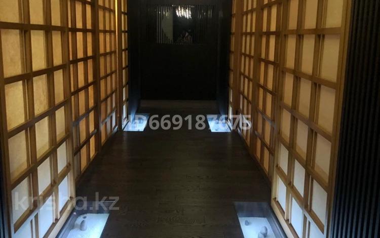3-комнатная квартира · 160 м² · 4/4 этаж, мкр Мирас 64 за 1 млн 〒 в Алматы, Бостандыкский р-н — фото 2