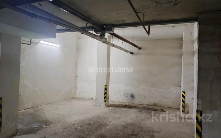 Паркинг · 20 м² · Жургенова 26 — Жургенова Байтурсынова, бағасы: 2 млн ₸ в Астане, Алматы р-н — фото 2