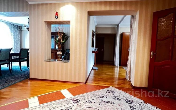 4-бөлмелі пәтер, 130 м², 4/5 қабат, Мауленова 120, бағасы: 99.9 млн 〒 в Алматы, Алмалинский р-н — фото 9