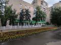 2-комнатная квартира · 50 м² · 2/5 этаж, Хусаинова 55 — Поликлиника #1 за 125 000 ₸ в Уральске