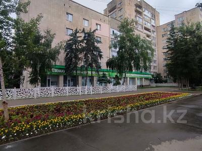 2-комнатная квартира · 50 м² · 2/5 этаж, Хусаинова 55 — Поликлиника #1 за 125 000 ₸ в Уральске