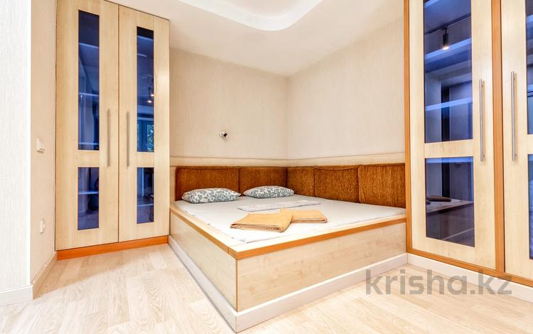 1-комнатная квартира · 33 м² · 4/4 этаж, Кабанбай батыра 91 за 20 000 ₸ в Алматы, Алмалинский р-н — фото 11