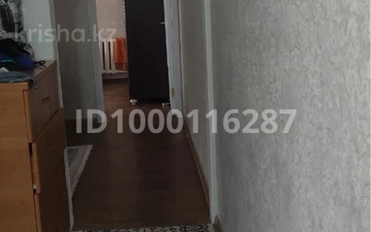 3-комнатная квартира · 62 м² · 2/5 этаж, мкр Юго-Восток, Строителей за 23 млн ₸ в Караганде, Казыбек би р-н — фото 7