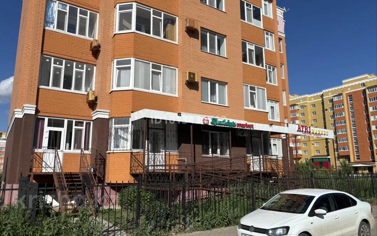 Свободное назначение, офисы, магазины и бутики, общепит, салоны красоты, медцентры и аптеки, образование, развлечения · 71 м² за 42 млн ₸ в Актобе, мкр. Алтын орда — фото 2