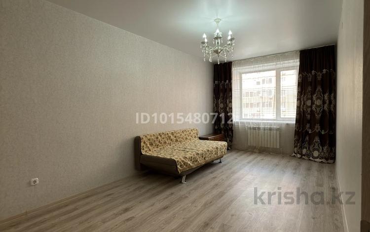 1-комнатная квартира · 40.4 м² · 3/9 этаж, Микрорайон Береке 60 за 20.5 млн ₸ в Костанае — фото 2
