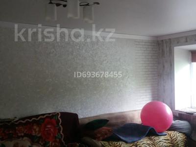 2-комнатная квартира, 42 м², 2/5 этаж, Ак. Сатпаева 57 за 13.5 млн 〒 в Павлодаре