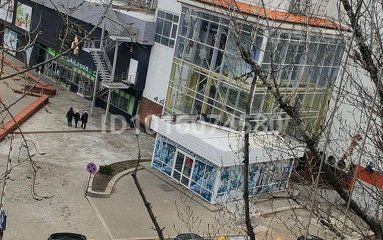 2-бөлмелі пәтер · 56 м² · 5/5 қабат, Доспанова, бағасы: 150 000 ₸ в Уральске — фото 2