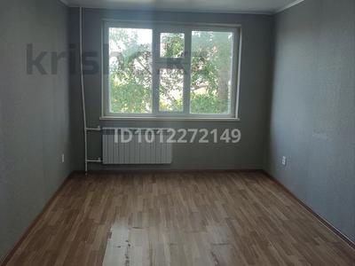 1-комнатная квартира · 18 м² · 4/5 этаж, ул. Братьев Жубановых 257/1 за 3.8 млн ₸ в Актобе, мкр Авиатор
