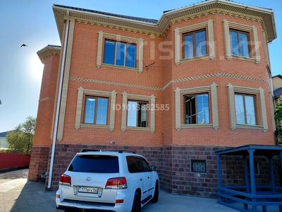 Жеке үй · 5 бөлме · 450 м² · 10 жүзд., Центральный ш/а., Мунайшы 4, бағасы: 130 млн ₸ в Атырау, мкр Центральный