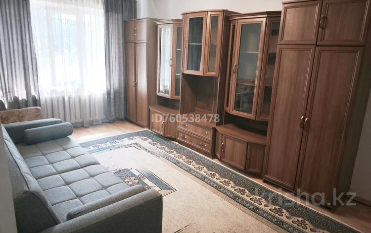 1-комнатная квартира · 33 м² · 1/5 этаж, мкр Айнабулак-3 88 за 150 000 ₸ в Алматы, Жетысуский р-н — фото 13