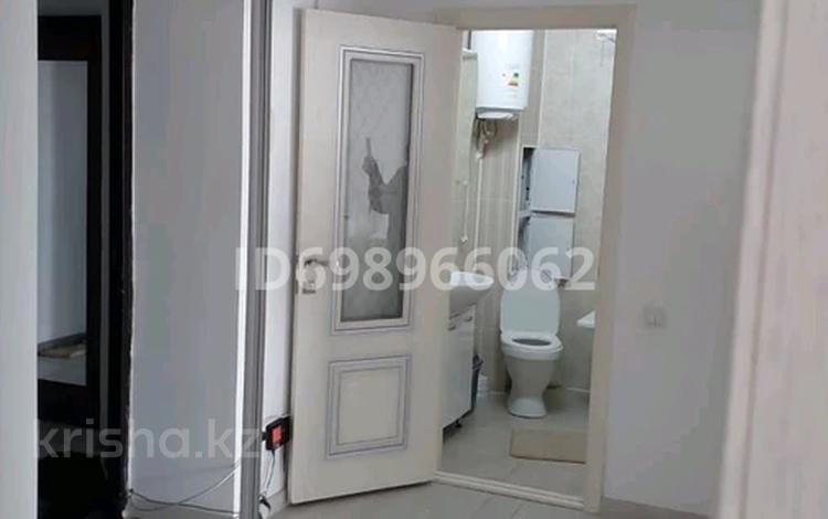 1-бөлмелі пәтер · 50 м² · 6/9 қабат, Кердери 120, бағасы: 170 000 ₸ в Уральске — фото 2