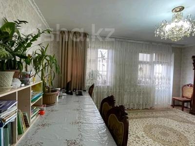 4-комнатная квартира, 90 м², 3/5 этаж, мкр Нурсат 121 за 33 млн 〒 в Шымкенте, Каратауский р-н