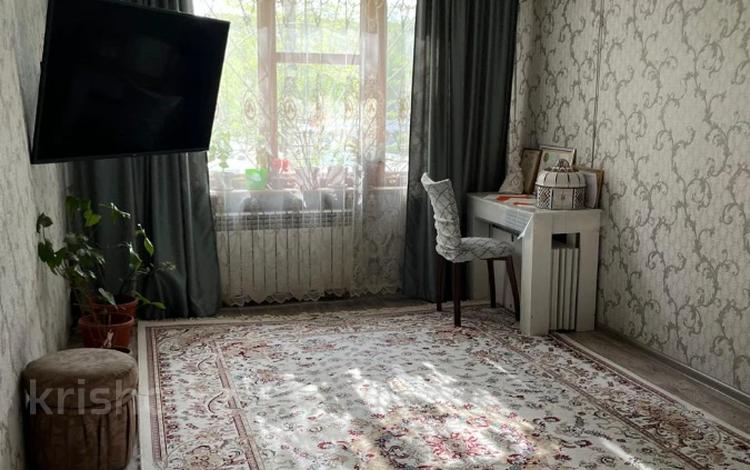 3-комнатная квартира · 70 м² · 1/5 этаж, мкр 8, Гришина за 25 млн ₸ в Актобе — фото 2