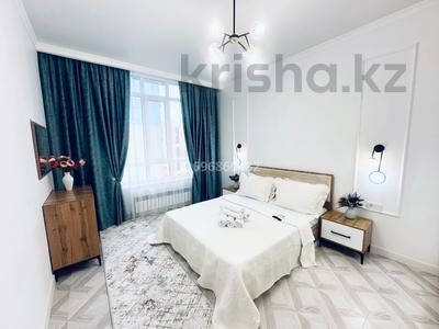 2-комнатная квартира, 70 м², 10/12 этаж посуточно, Торекулова 95 за 30 000 〒 в Алматы, Алмалинский р-н