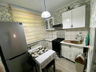 3-комнатная квартира, 64 м², 1/5 этаж, Кердери 121 за 15.5 млн 〒 в Уральске
