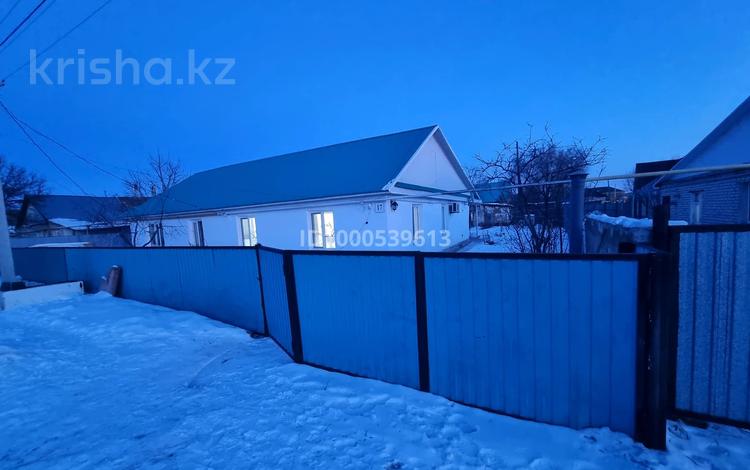 Часть дома · 3 комнаты · 73 м² · 5.5 сот., Мишина 17 за 17 млн ₸ в Актобе, жилой массив Жилянка — фото 2
