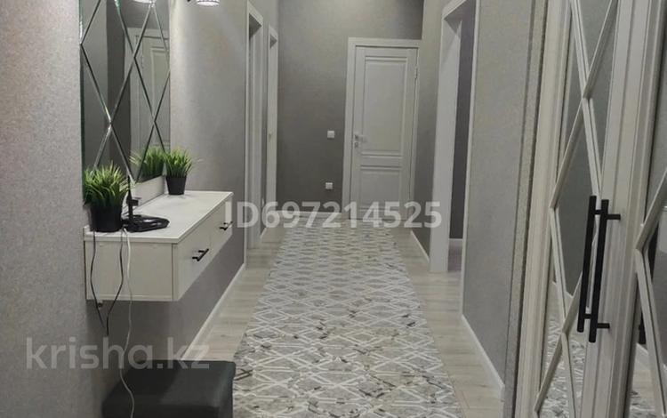4-комнатная квартира · 108 м² · 21/22 этаж, мкр Новый Город, проспект Шахтёров 52Б за 60 млн 〒 в Караганде, Казыбек би р-н — фото 2