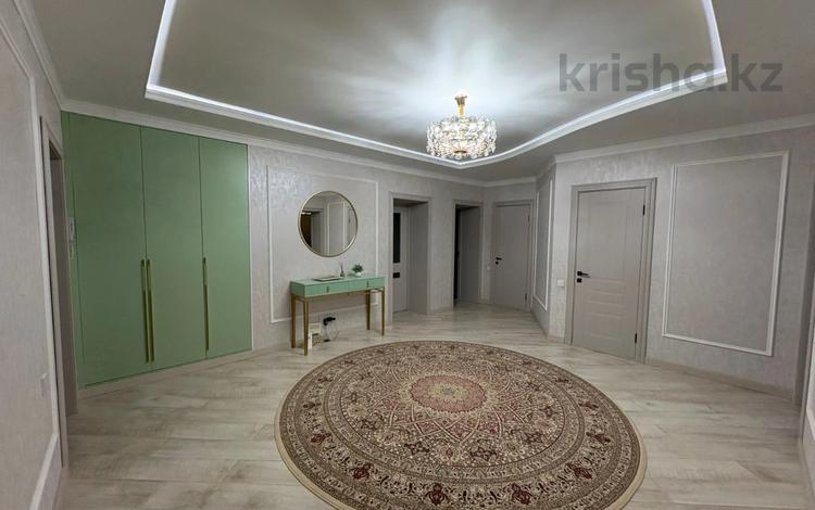 3-комнатная квартира · 135 м² · 1/10 этаж, Абилкаирхана за 45 млн ₸ в Актобе — фото 12