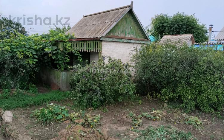 Дача · 1 комната · 12 м² · 6 сот., С/к Ангрэ 1 — Ул.клиновая за ~ 3.8 млн 〒 в Актобе, мкр. Сельмаш — фото 2