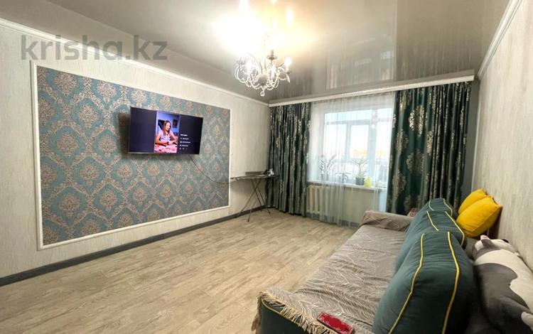 2-комнатная квартира · 50 м² · 8/9 этаж, Майкудук, Восток 3 за 17 млн ₸ в Караганде, Алихана Бокейханова р-н — фото 2
