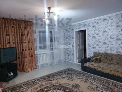 2-бөлмелі пәтер, 50 м², 2/10 қабат тәулік бойы, Шакарима, бағасы: 12 000 〒 в Семее