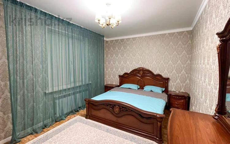 3-бөлмелі пәтер · 90 м² · 4/5 қабат, Болашак 45, бағасы: 46 млн ₸ в Талдыкоргане, мкр Болашак — фото 2