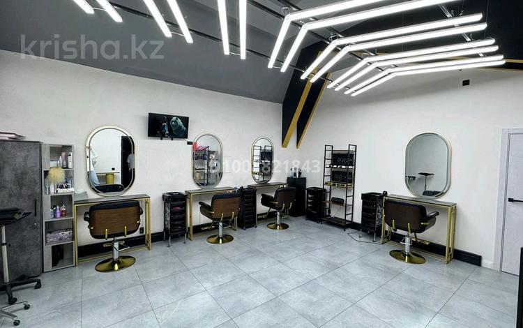 Свободное назначение, офисы, магазины и бутики, салоны красоты, развлечения, кабинеты и рабочие места, студии · 100 м² за 550 000 〒 в Усть-Каменогорске — фото 4