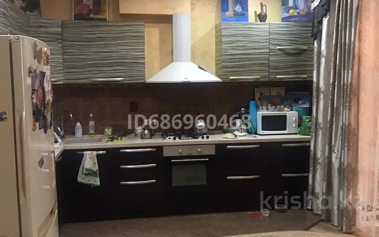 4-бөлмелі пәтер · 142.4 м² · 1/8 қабат, мкр. Алтын орда, Мкр. Батыс-2 46В — ГМ Дина, Капитал плаза, бағасы: 57 млн ₸ в Актобе — фото 2